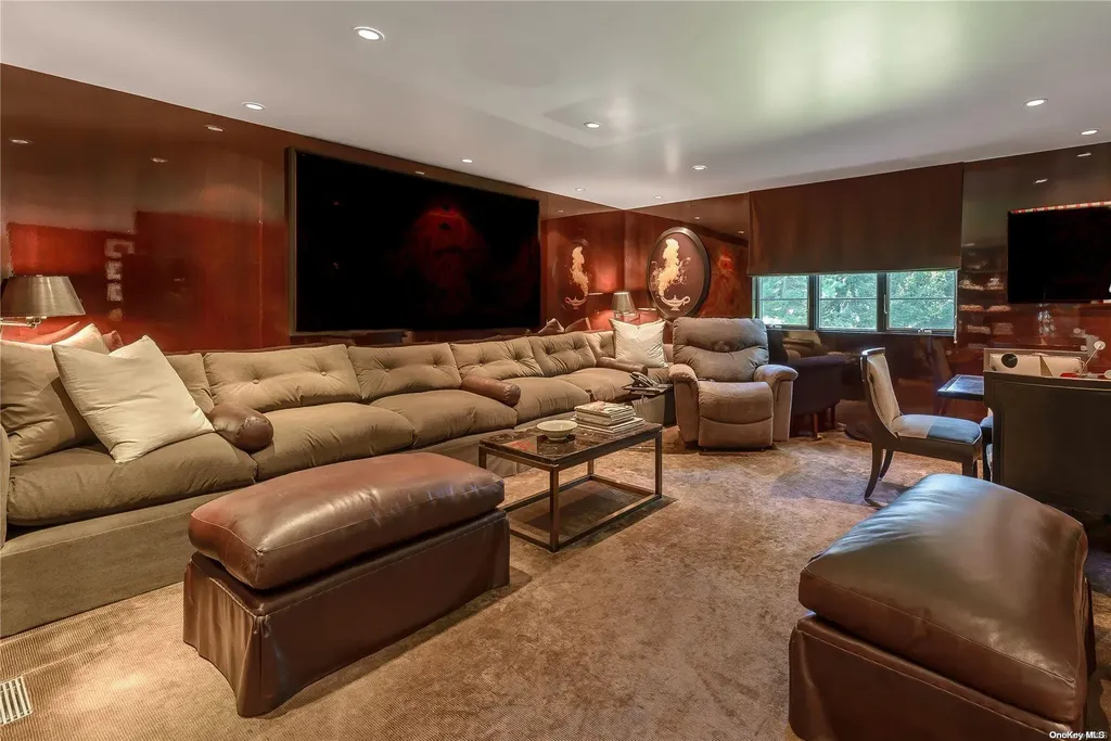 112 Bacon Road Old Westbury NY 11568