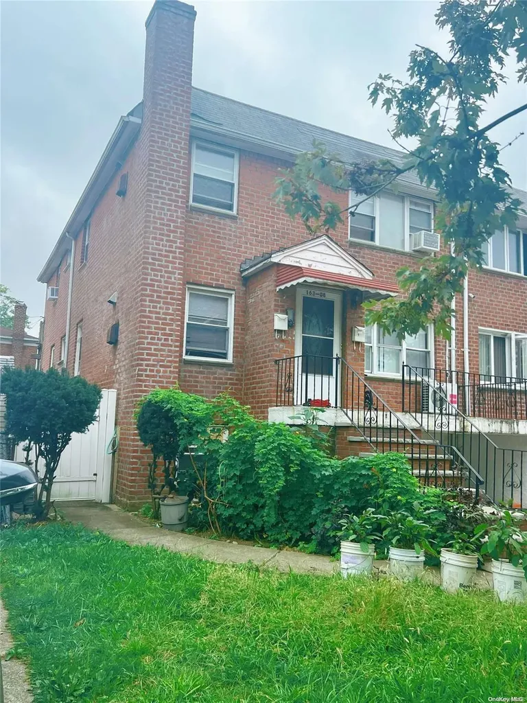 163-08 21st Road Whitestone NY 11357