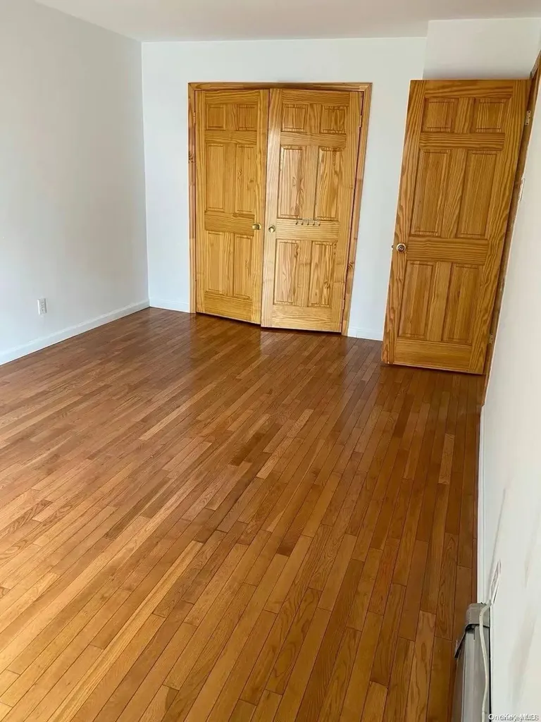 163-08 21st Road Whitestone NY 11357