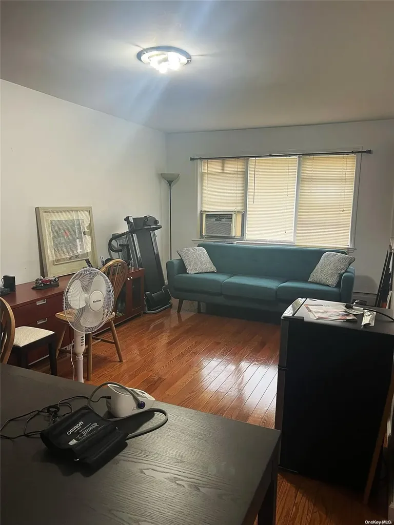 163-08 21st Road Whitestone NY 11357