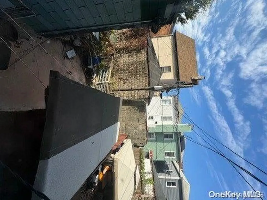 82 Lott Street Brooklyn NY 11226