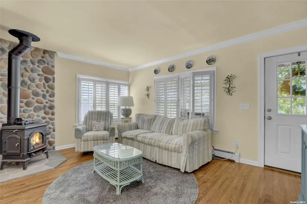 5 Athasca Road Islip NY 11751
