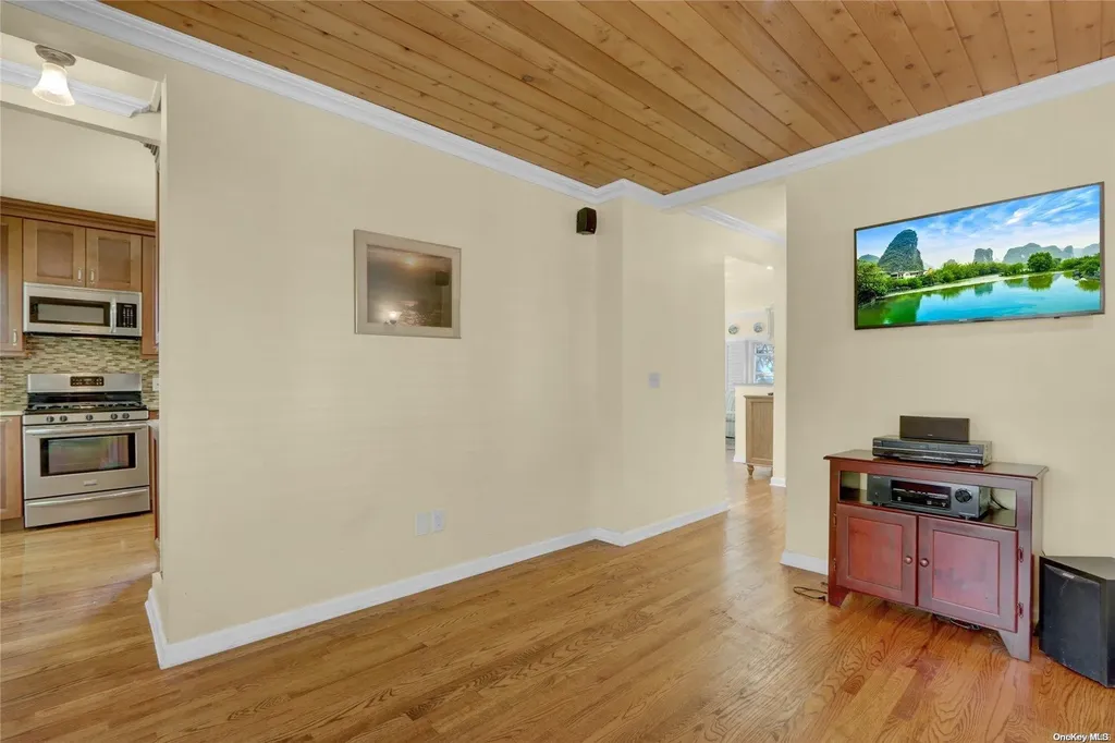 5 Athasca Road Islip NY 11751