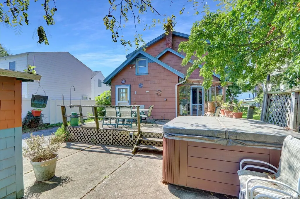 5 Athasca Road Islip NY 11751