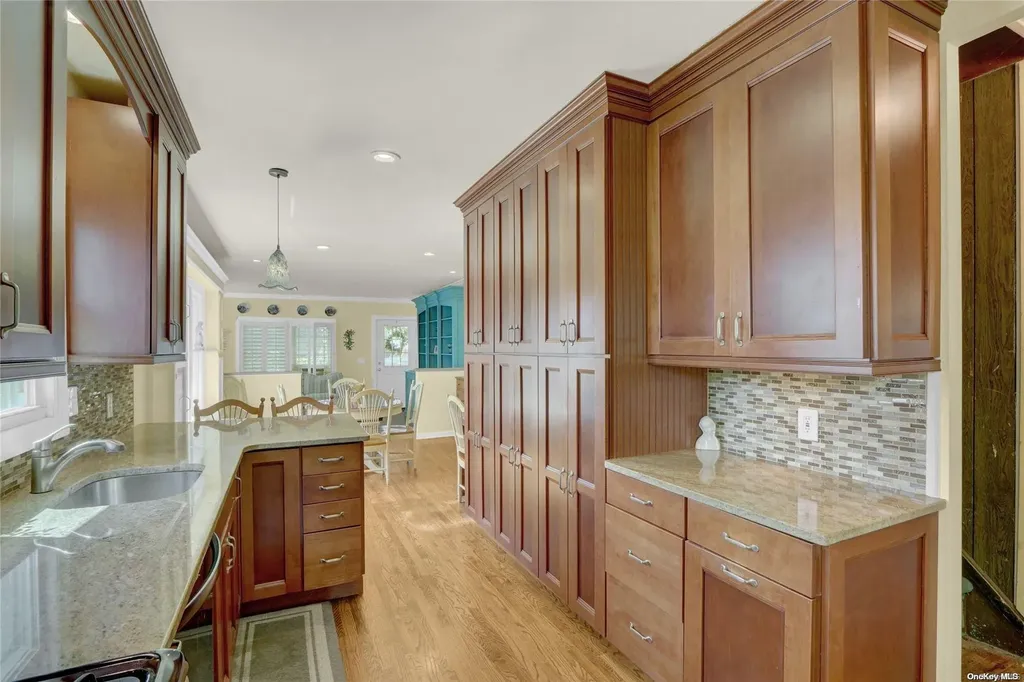 5 Athasca Road Islip NY 11751