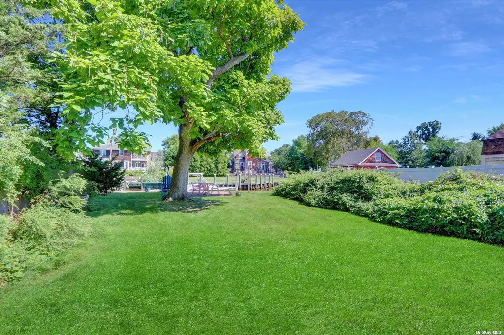 5 Athasca Road Islip NY 11751