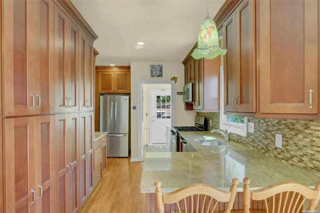 5 Athasca Road Islip NY 11751