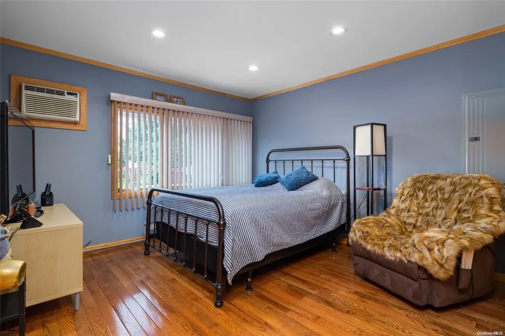 141 Blacksmith Road E Levittown NY 11756