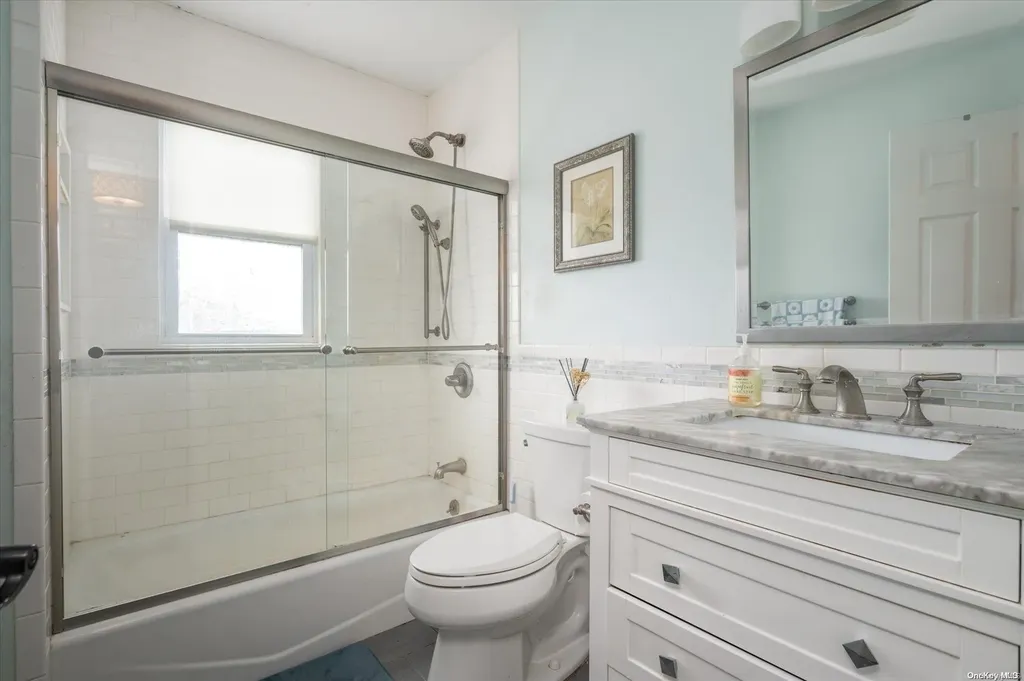 23 Redpoll Lane Levittown NY 11756