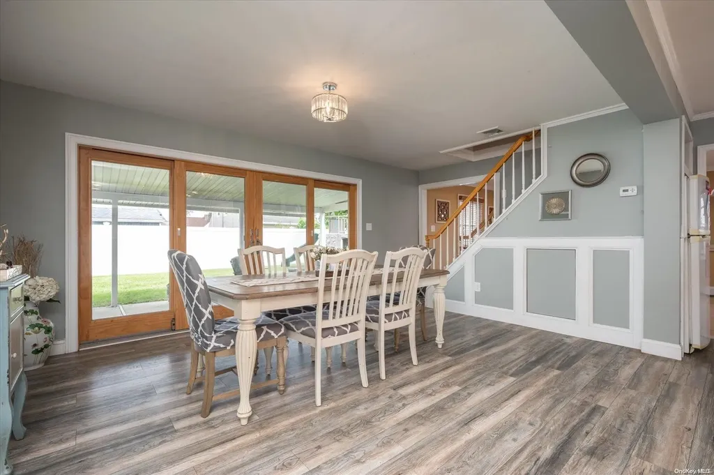 23 Redpoll Lane Levittown NY 11756