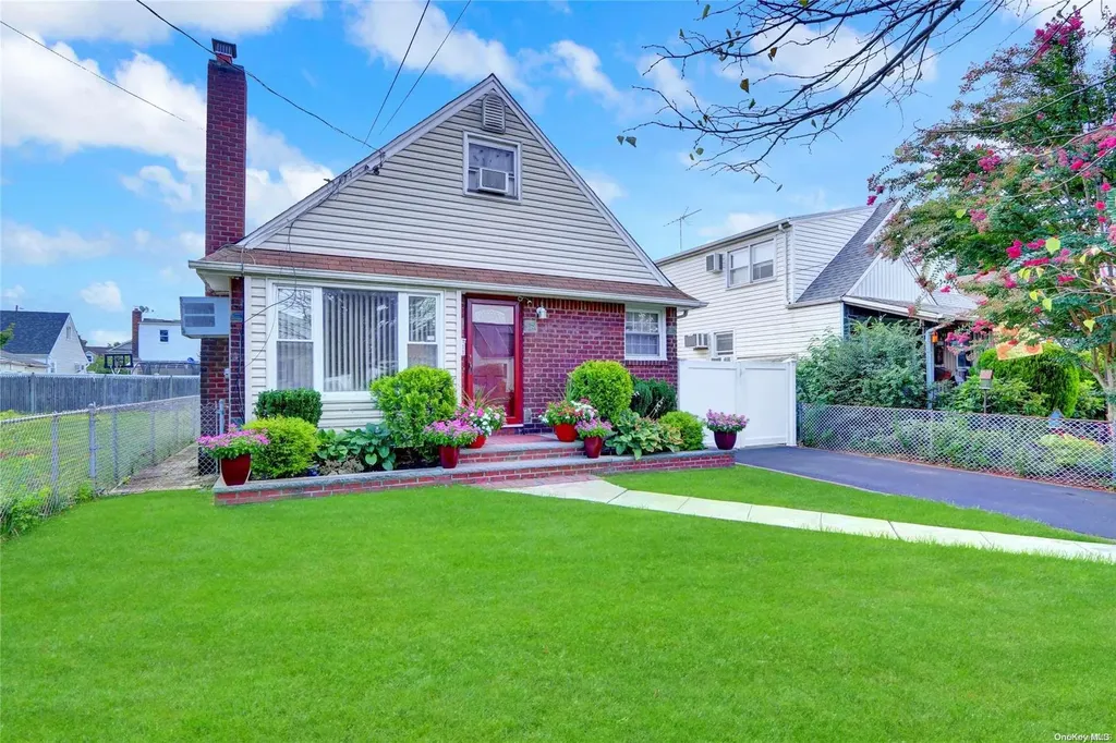 111 Jacob Street Elmont NY 11003