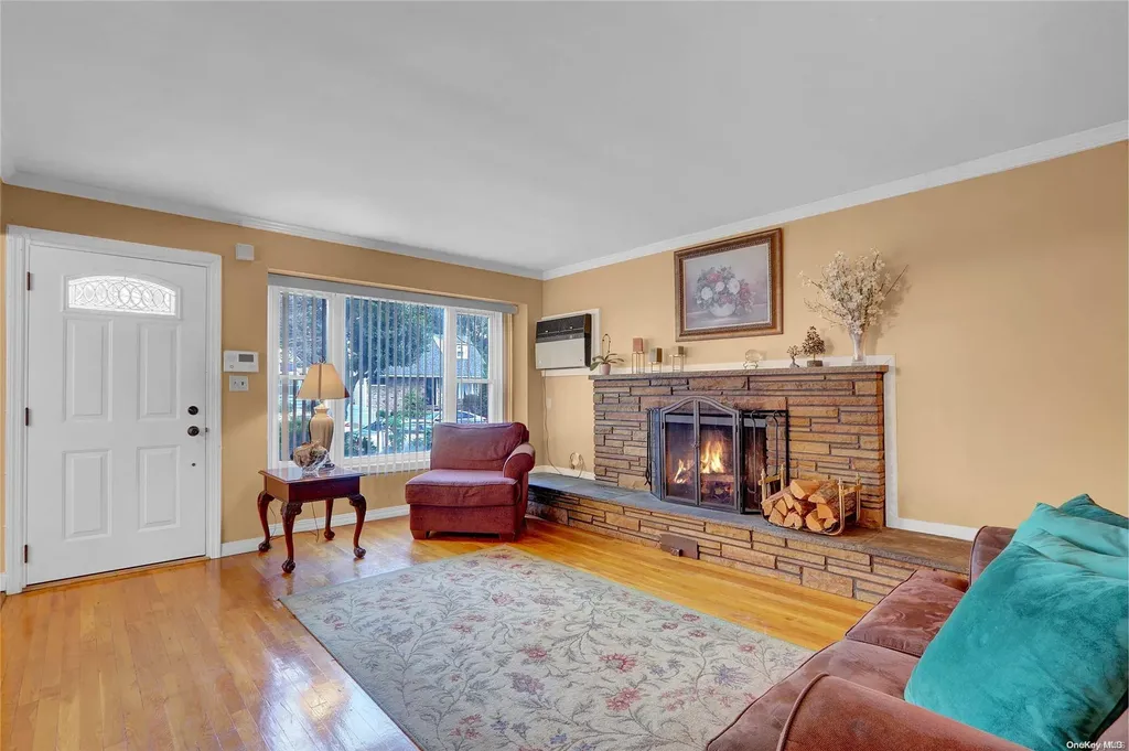 111 Jacob Street Elmont NY 11003