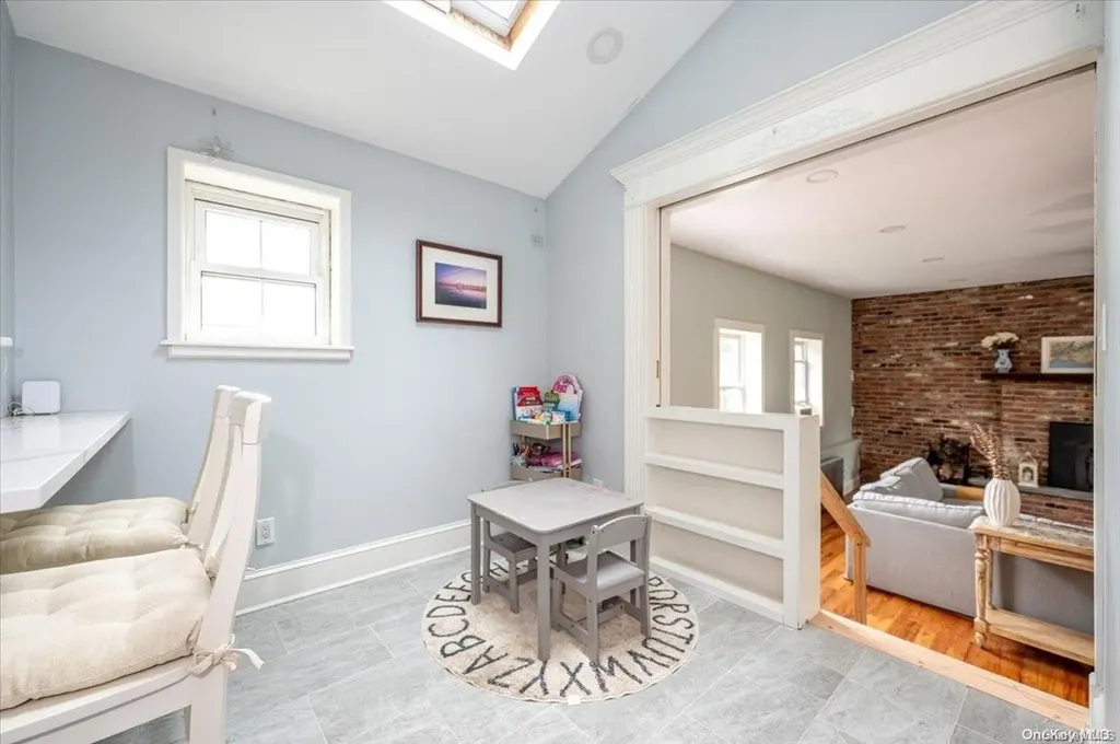 199 Raymond Street Islip NY 11751