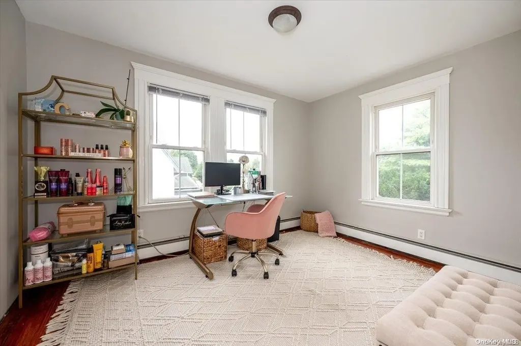 199 Raymond Street Islip NY 11751