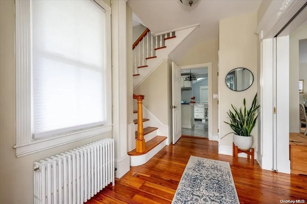199 Raymond Street Islip NY 11751