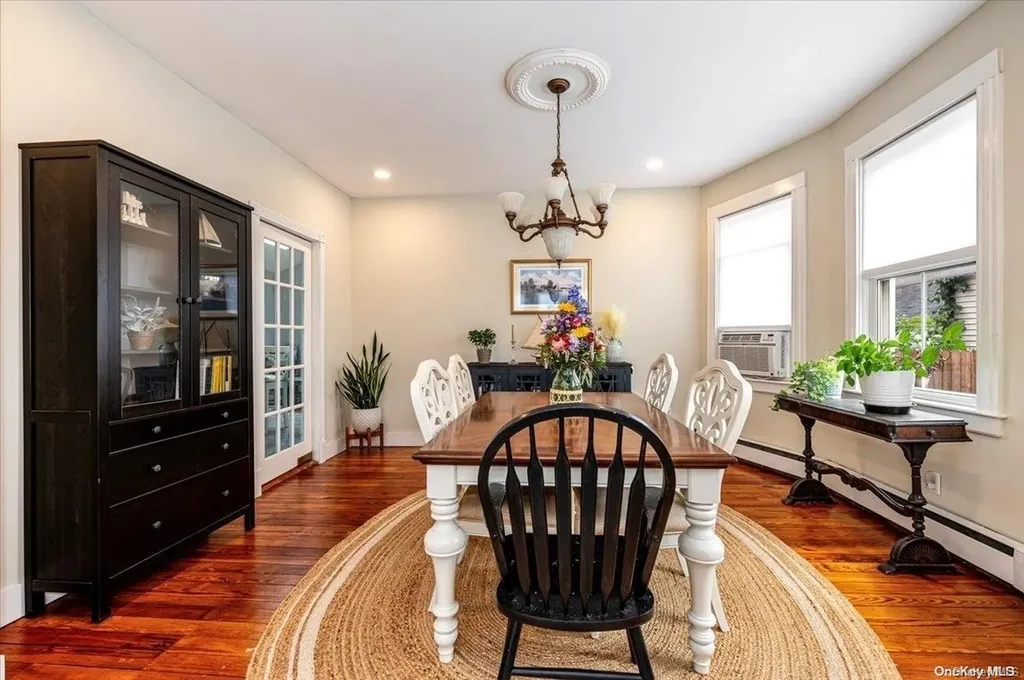 199 Raymond Street Islip NY 11751