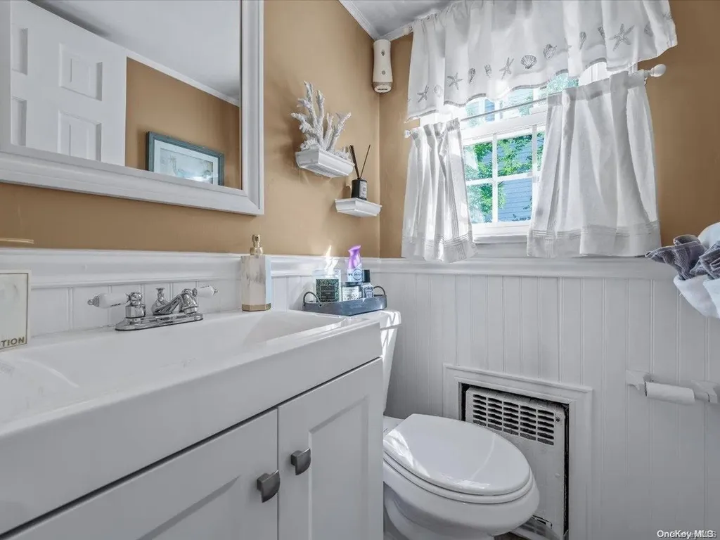 190 Wright Avenue Malverne NY 11565