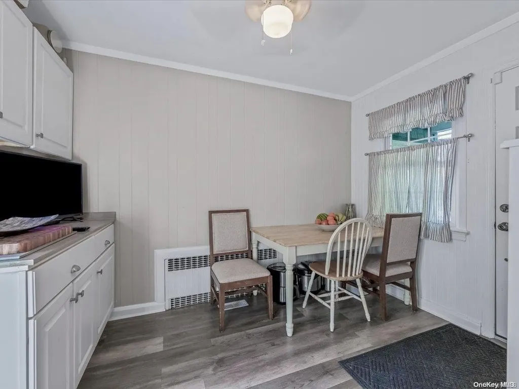 190 Wright Avenue Malverne NY 11565