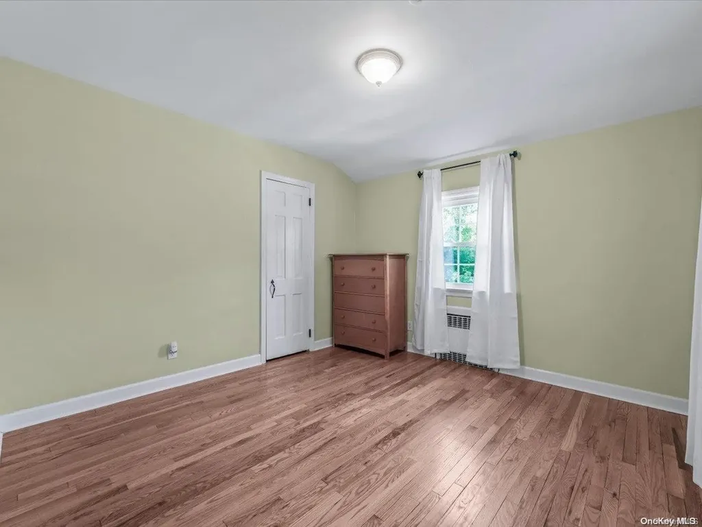 190 Wright Avenue Malverne NY 11565
