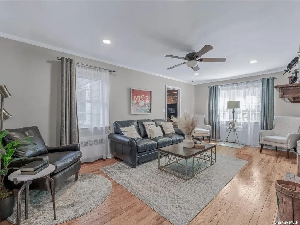 190 Wright Avenue Malverne NY 11565