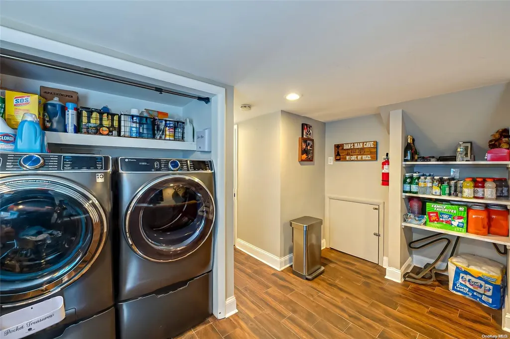 2370 Bayview Avenue Wantagh NY 11793