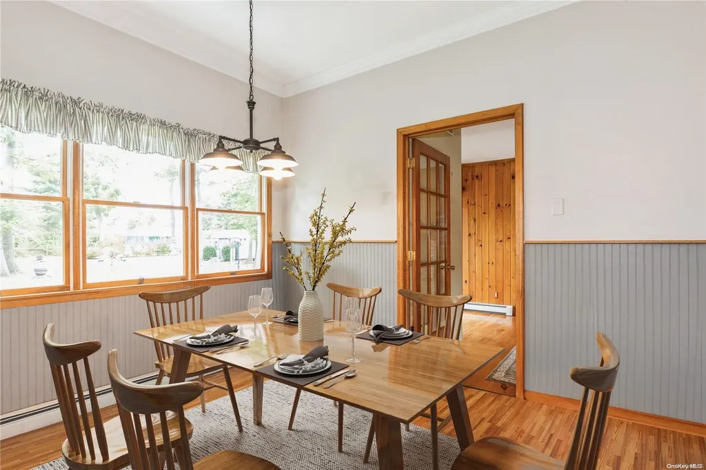 61 Roe Avenue East Patchogue NY 11772