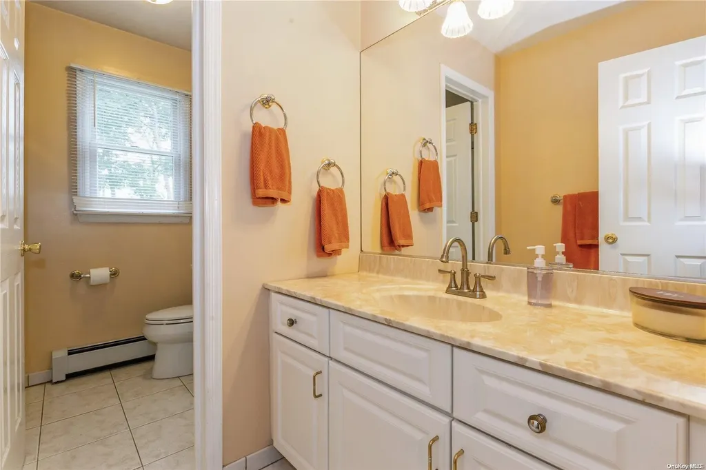 61 Roe Avenue East Patchogue NY 11772