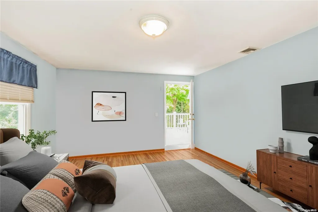 61 Roe Avenue East Patchogue NY 11772