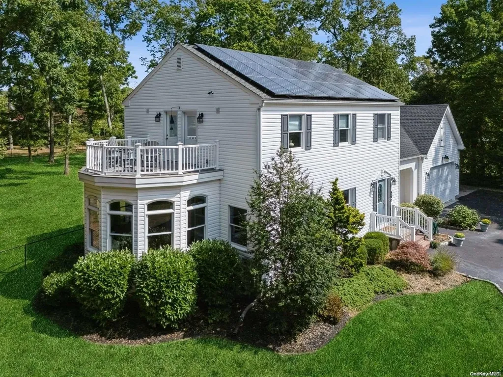 61 Roe Avenue East Patchogue NY 11772