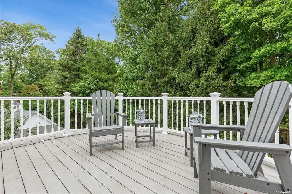61 Roe Avenue East Patchogue NY 11772
