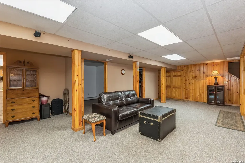 61 Roe Avenue East Patchogue NY 11772