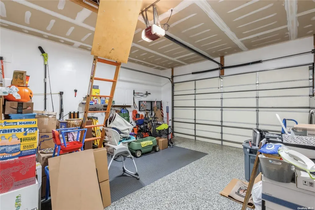61 Roe Avenue East Patchogue NY 11772
