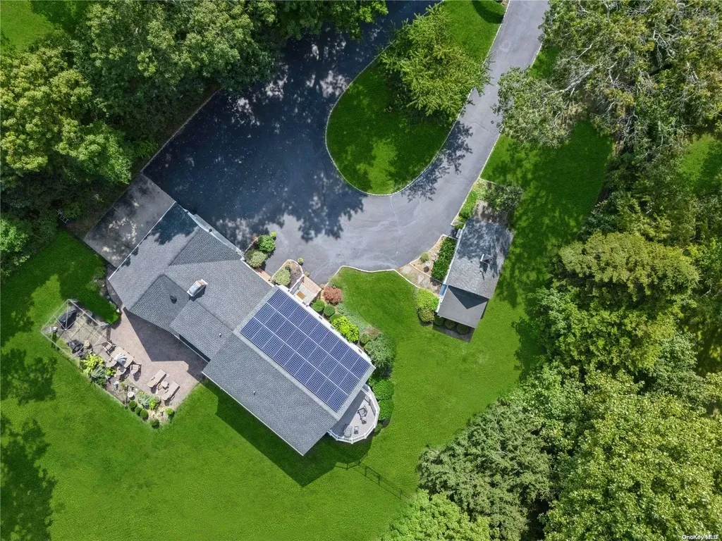61 Roe Avenue East Patchogue NY 11772