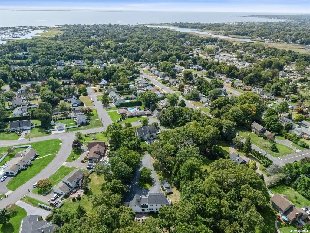 61 Roe Avenue East Patchogue NY 11772