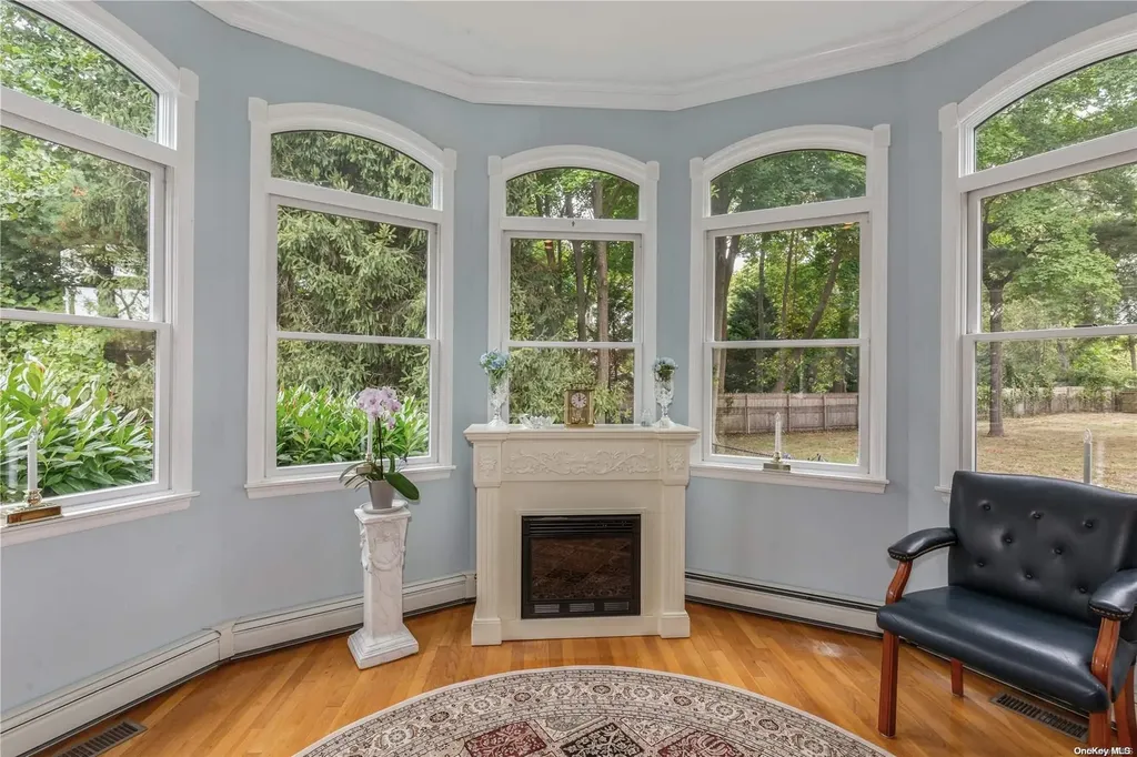 61 Roe Avenue East Patchogue NY 11772