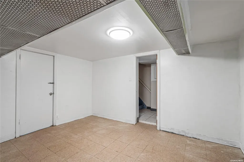 541 Shepherd Avenue Brooklyn NY 11208