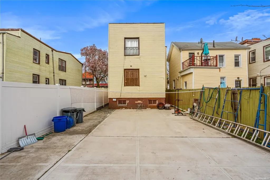 541 Shepherd Avenue Brooklyn NY 11208