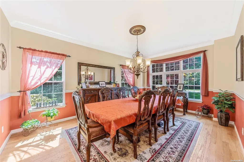 20 Kerry Court Riverhead NY 11901