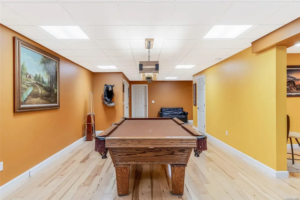 20 Kerry Court Riverhead NY 11901