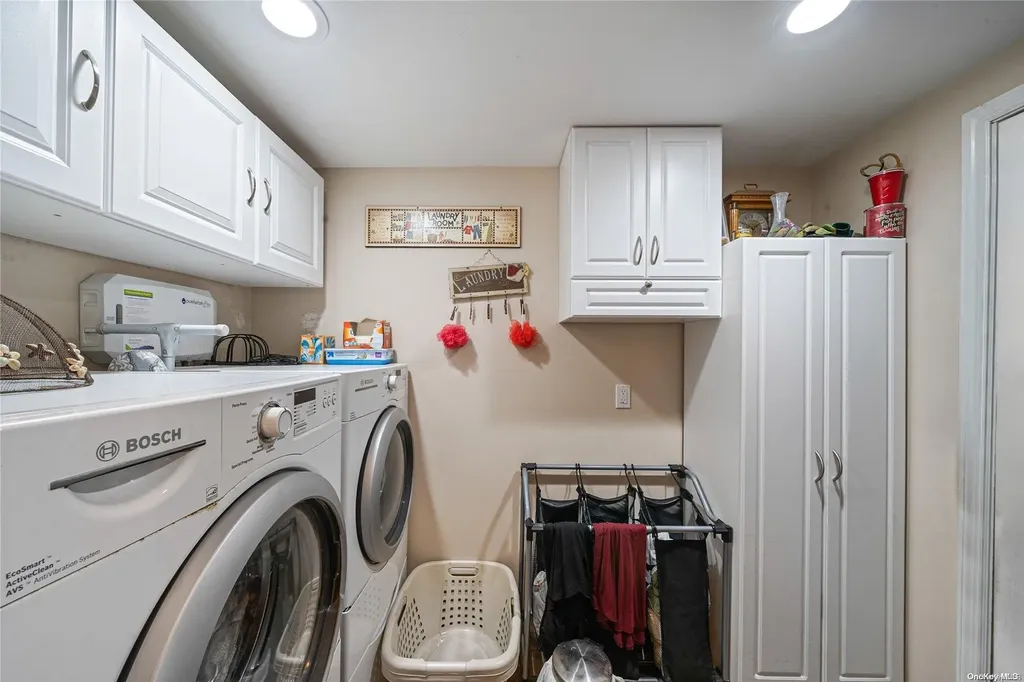 20 Kerry Court Riverhead NY 11901