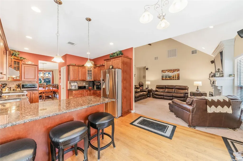 20 Kerry Court Riverhead NY 11901