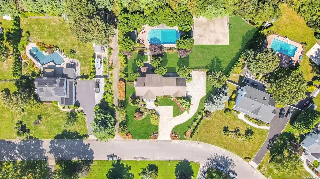 15 Ridgefield Drive Shoreham NY 11786