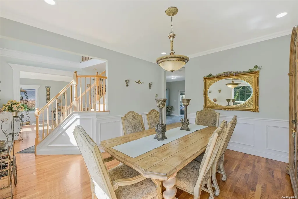 15 Ridgefield Drive Shoreham NY 11786