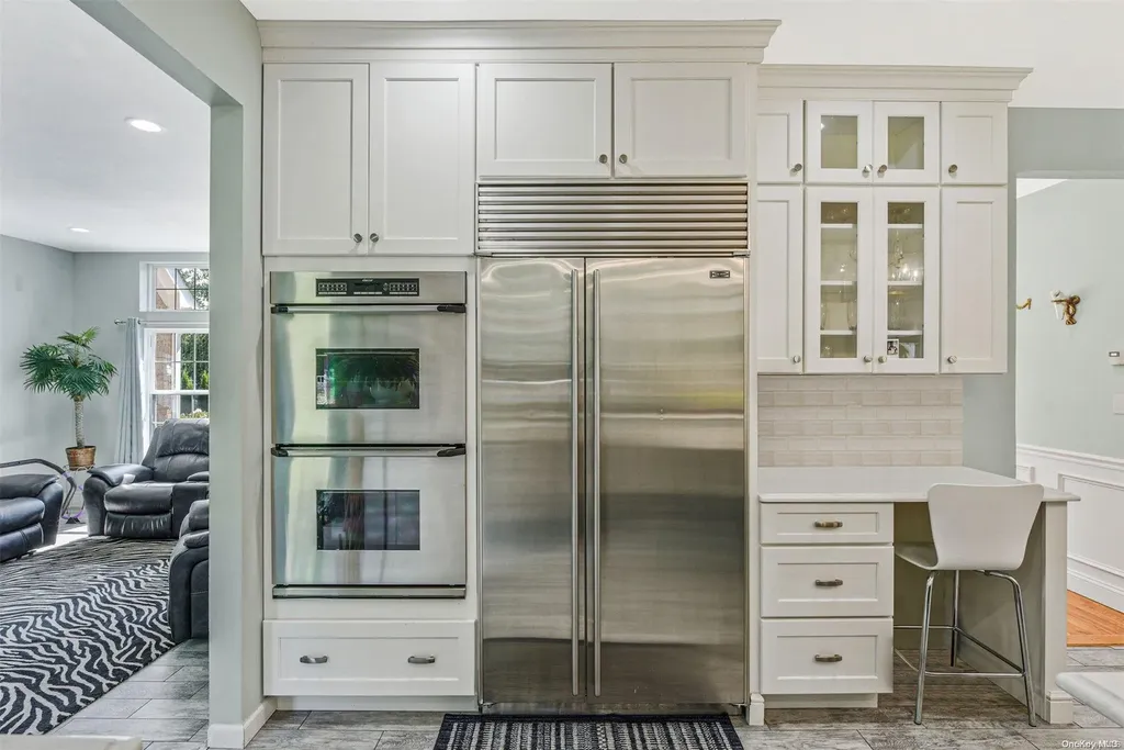 15 Ridgefield Drive Shoreham NY 11786