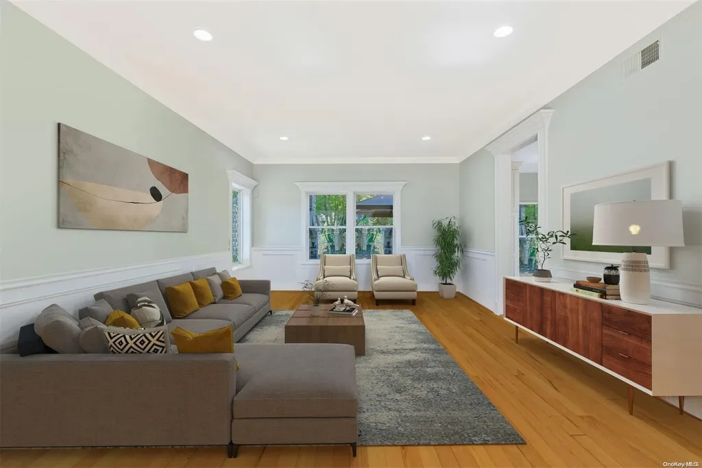 15 Ridgefield Drive Shoreham NY 11786