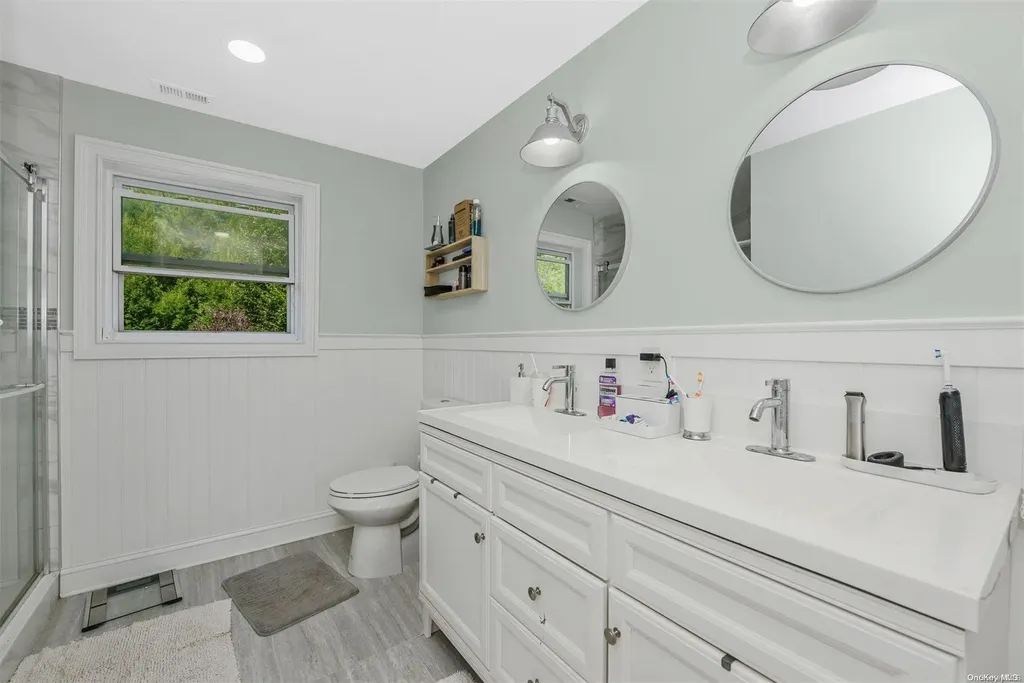 15 Ridgefield Drive Shoreham NY 11786