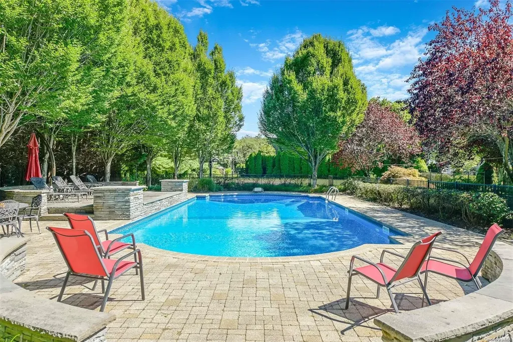 15 Ridgefield Drive Shoreham NY 11786