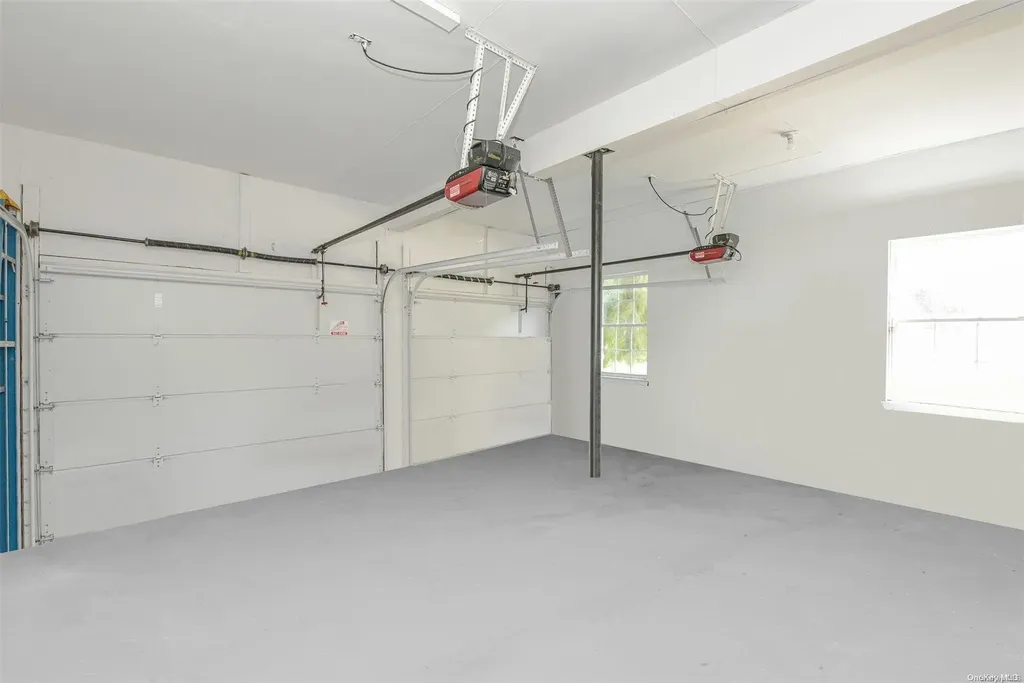 15 Ridgefield Drive Shoreham NY 11786