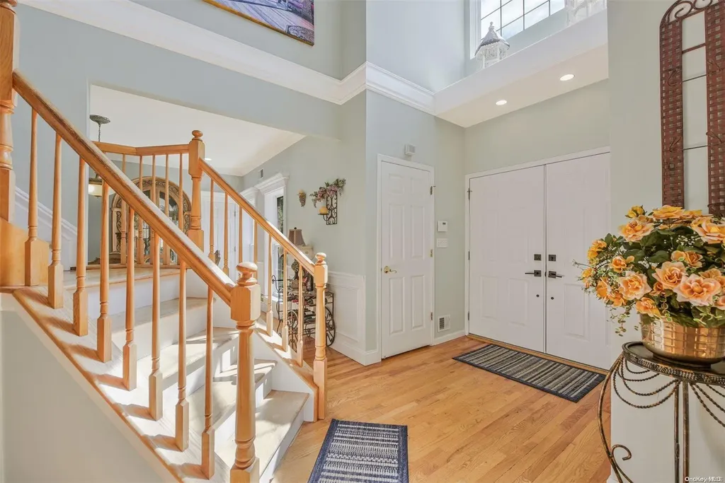 15 Ridgefield Drive Shoreham NY 11786
