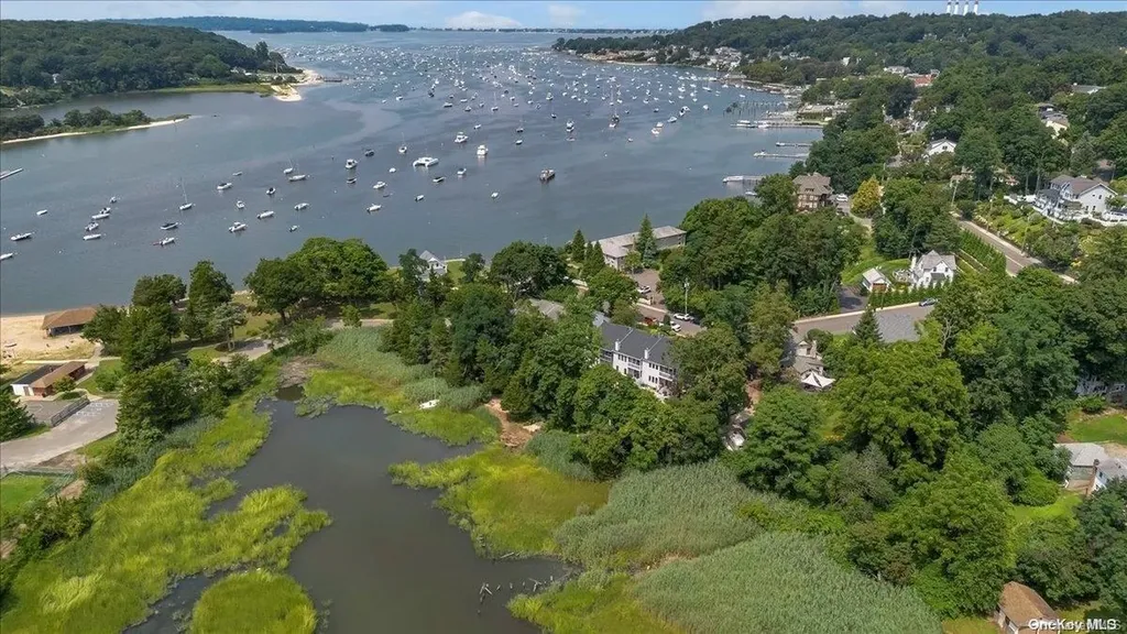 14 Beach Avenue Northport NY 11768